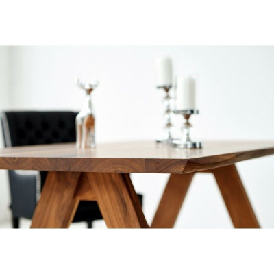 Modern Chesterfield Dining room Suite Luxurious Dining table x6 Chesterfield Chairs