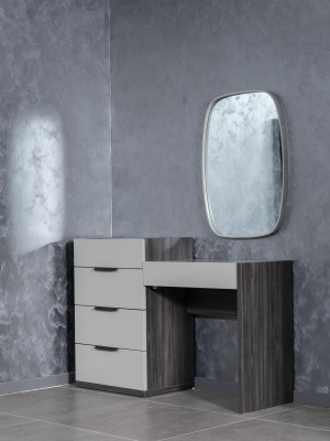 Console Dressing table Dressing table Cosmetic table Chest of drawers Consoles Tables Furniture