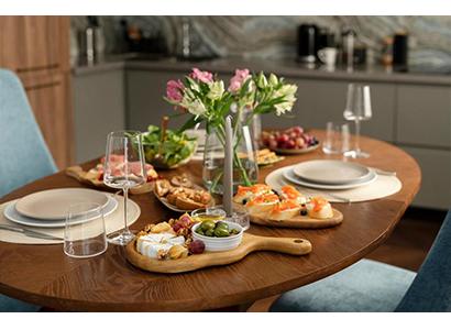 The Dining Room Centerpiece: A Guide to Choosing the Perfect Dining Table